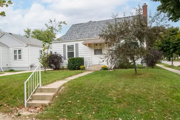 3476 S Brust Ave, Milwaukee, WI 53207