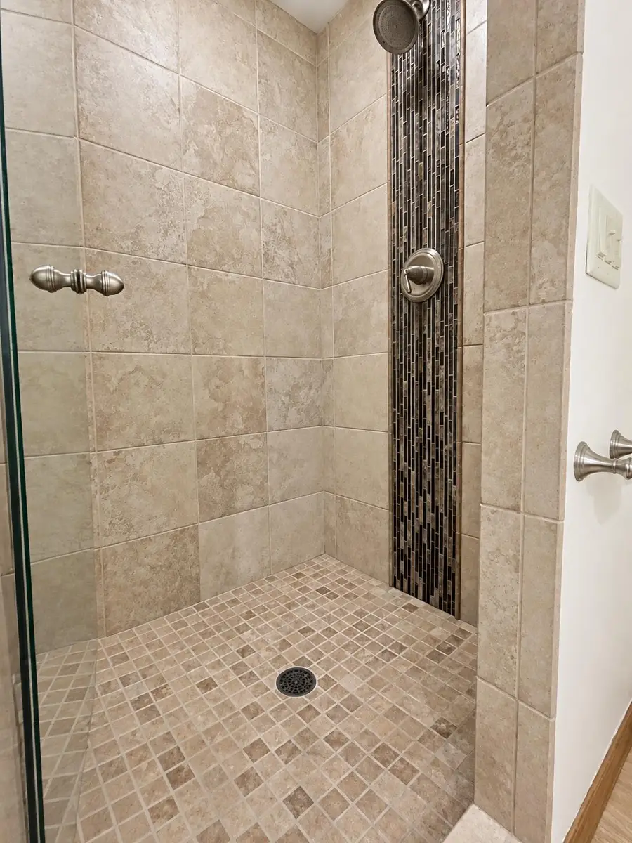 1160 E Murray Ln, Hubertus, WI 53033 - #2