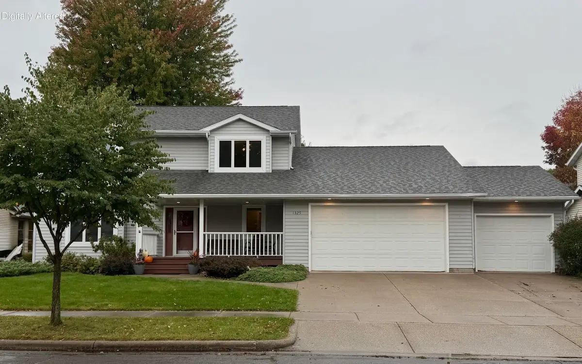 1325 Red Cedar Ct, Onalaska, WI 54650 - #1
