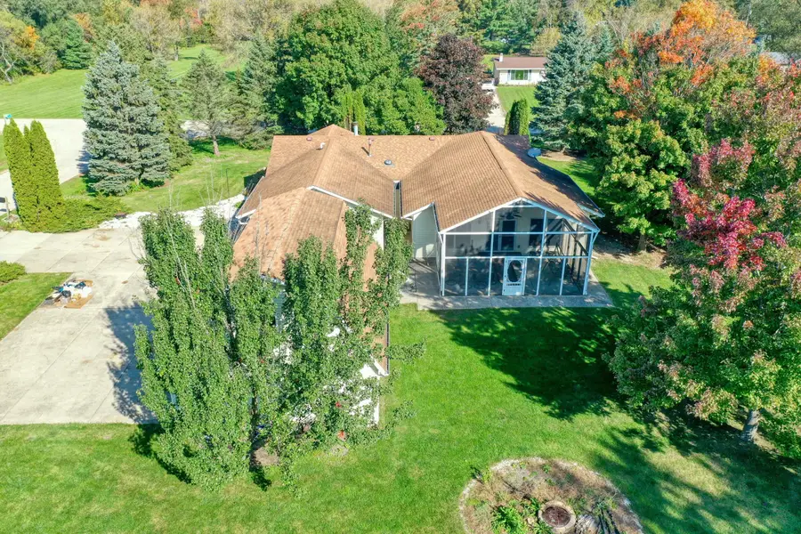 18431 120th St, Bristol, WI 53104 - #2