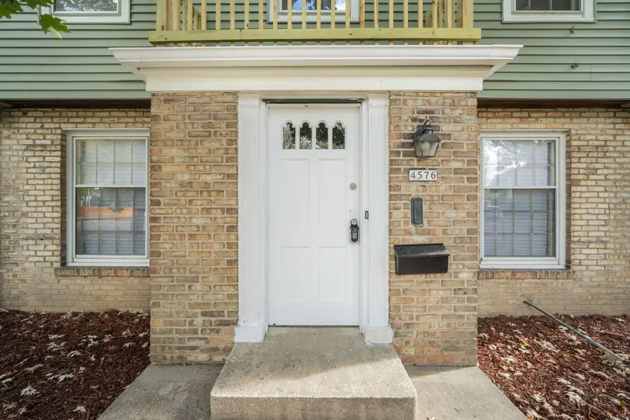 4576 W Spencer Pl, Milwaukee, WI 53216 - #3