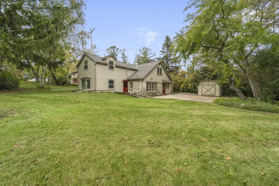 4307 W Grace Ave, Mequon, WI 53092 - #2