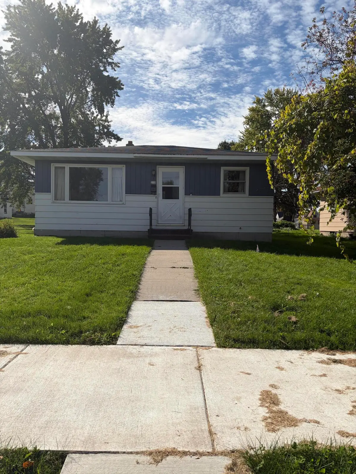 210 E 14th St, Marshfield, WI 54449 - #1