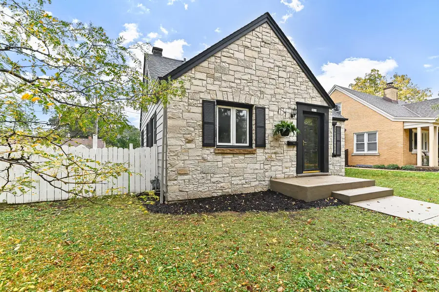 2815 N 91st St, Milwaukee, WI 53222 - #3