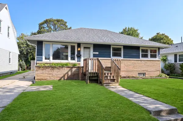 3155 S 72nd St, Milwaukee, WI 53219