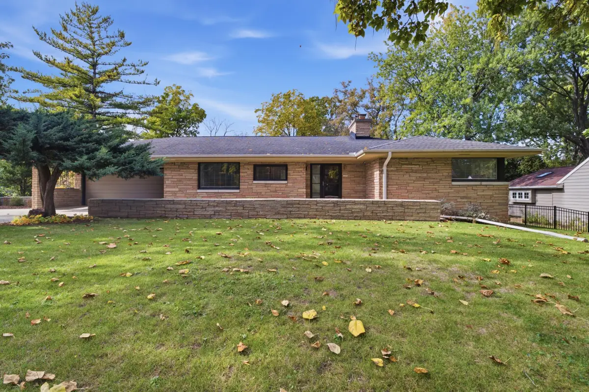 1231 N 121st St, Wauwatosa, WI 53226 - #1