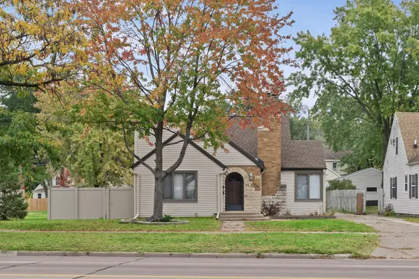 1005 Losey Blvd, La Crosse, WI 54601