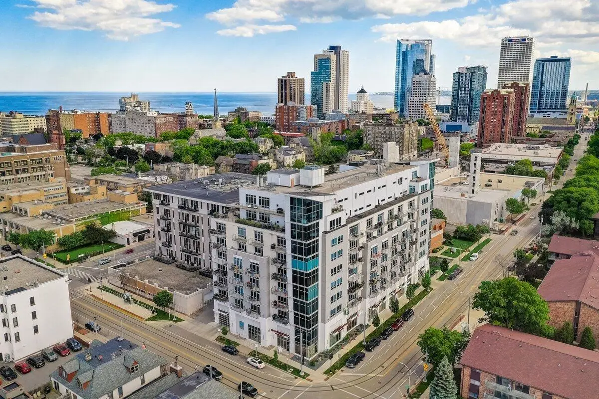601 E Ogden Ave, Milwaukee, WI 53202 - #1