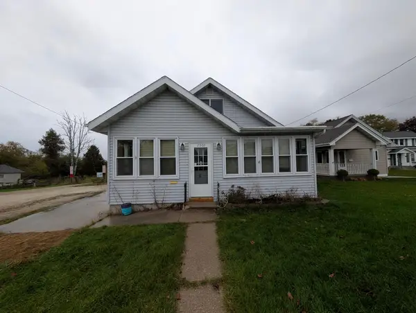2902 Forest Ave, Two Rivers, WI 54241