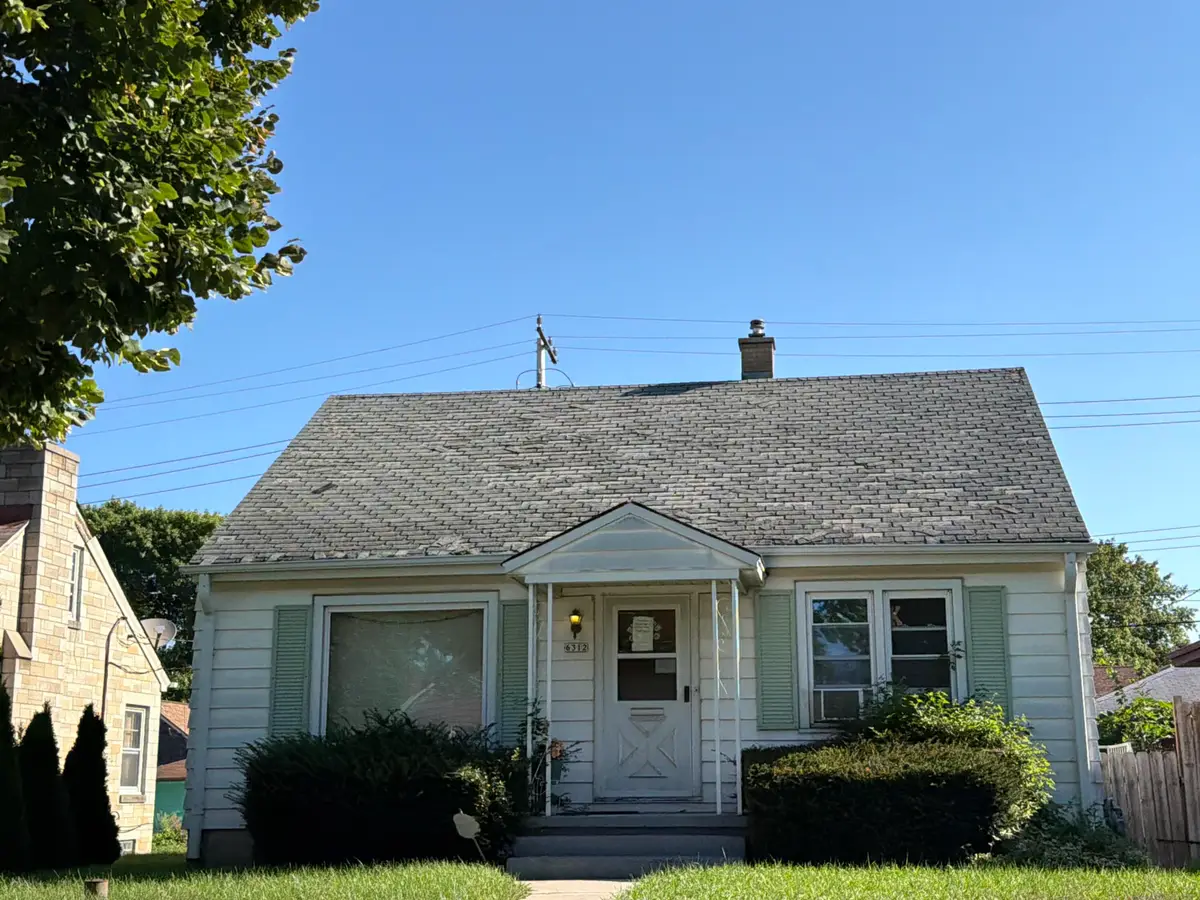 6312 W Leon Ter, Milwaukee, WI 53218 - #1