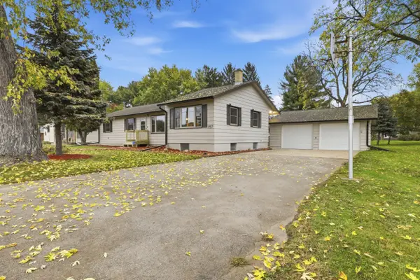 297 Walnut Dr, Onalaska, WI 54650