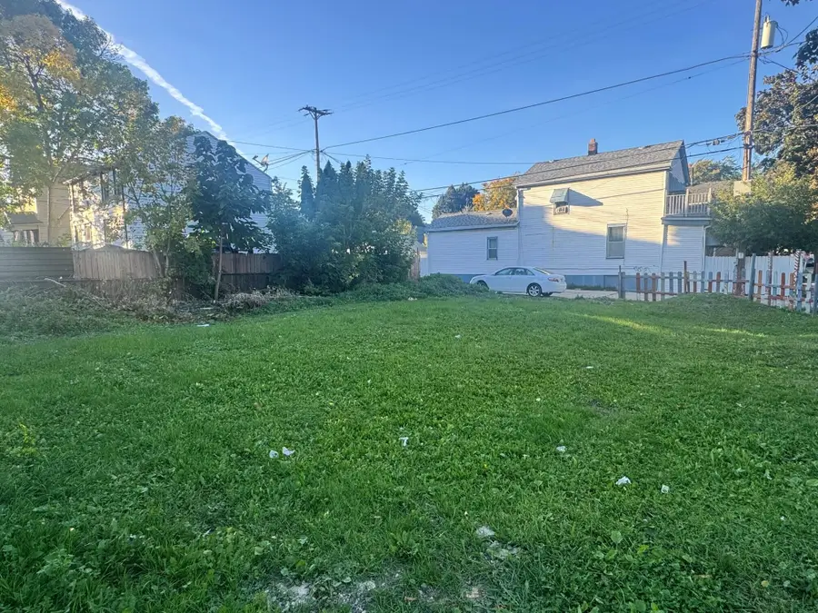 1227 S 12th St, Milwaukee, WI 53204 - #2