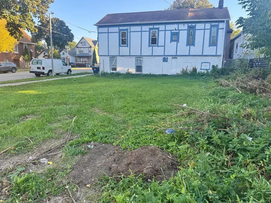 1227 S 12th St, Milwaukee, WI 53204 - #3