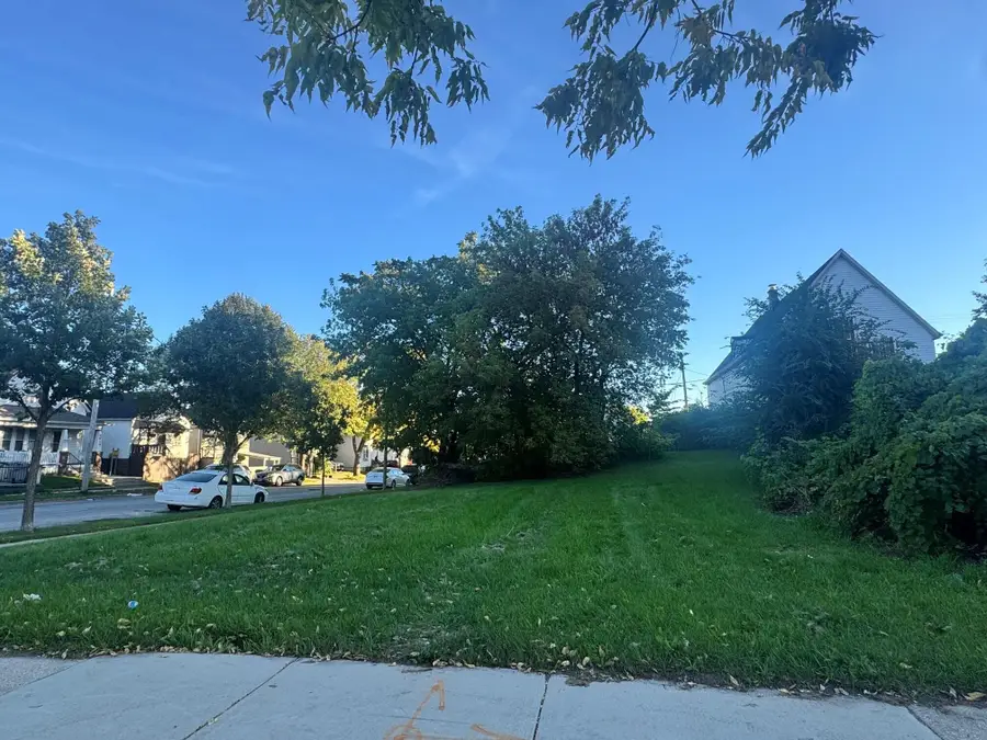 1001 S 12th St, Milwaukee, WI 53204 - #3