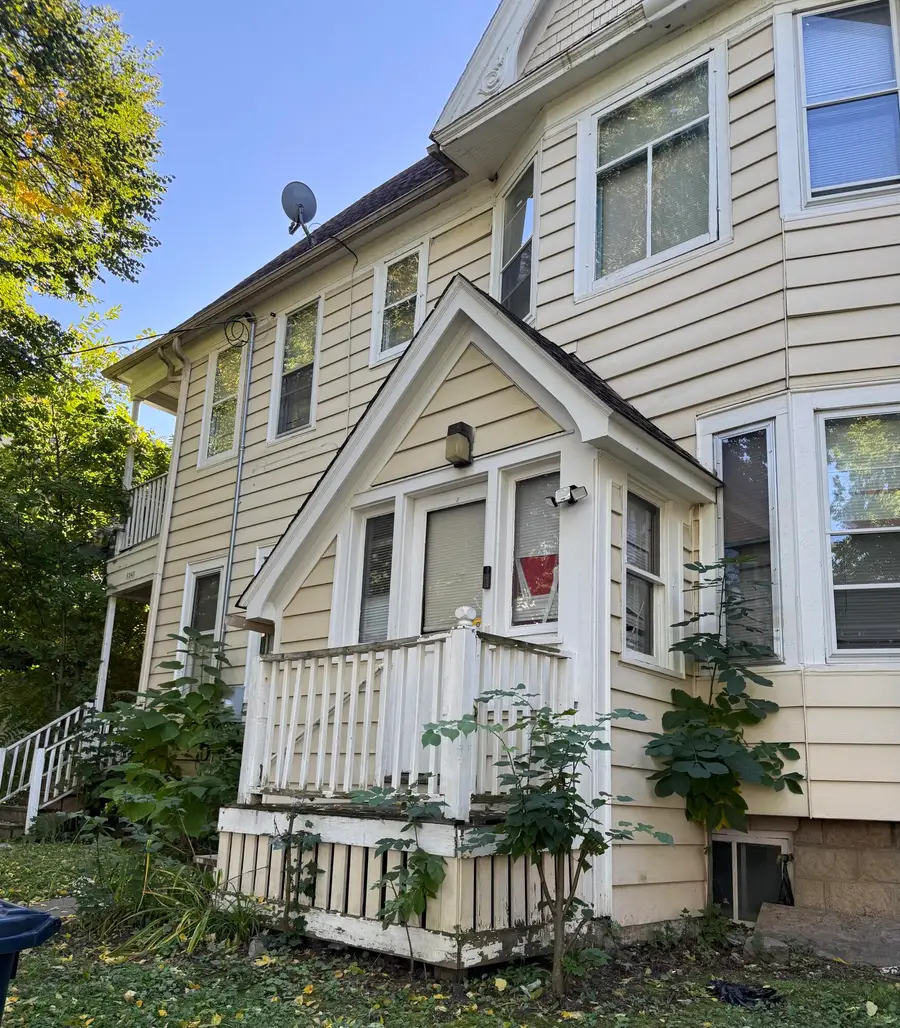 3201 W Mckinley Blvd, Milwaukee, WI 53208 - #3