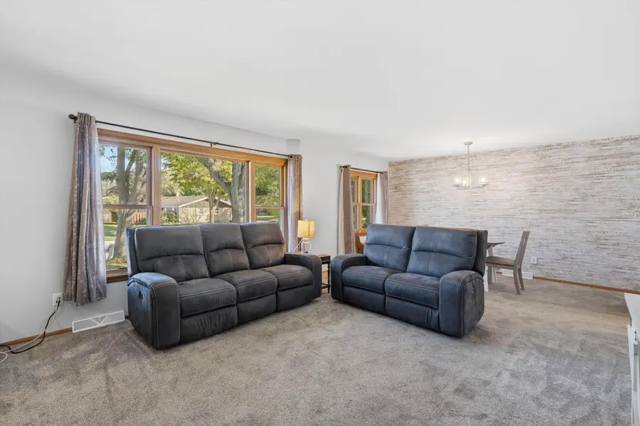 5405 S 23rd St, Milwaukee, WI 53221 - #3