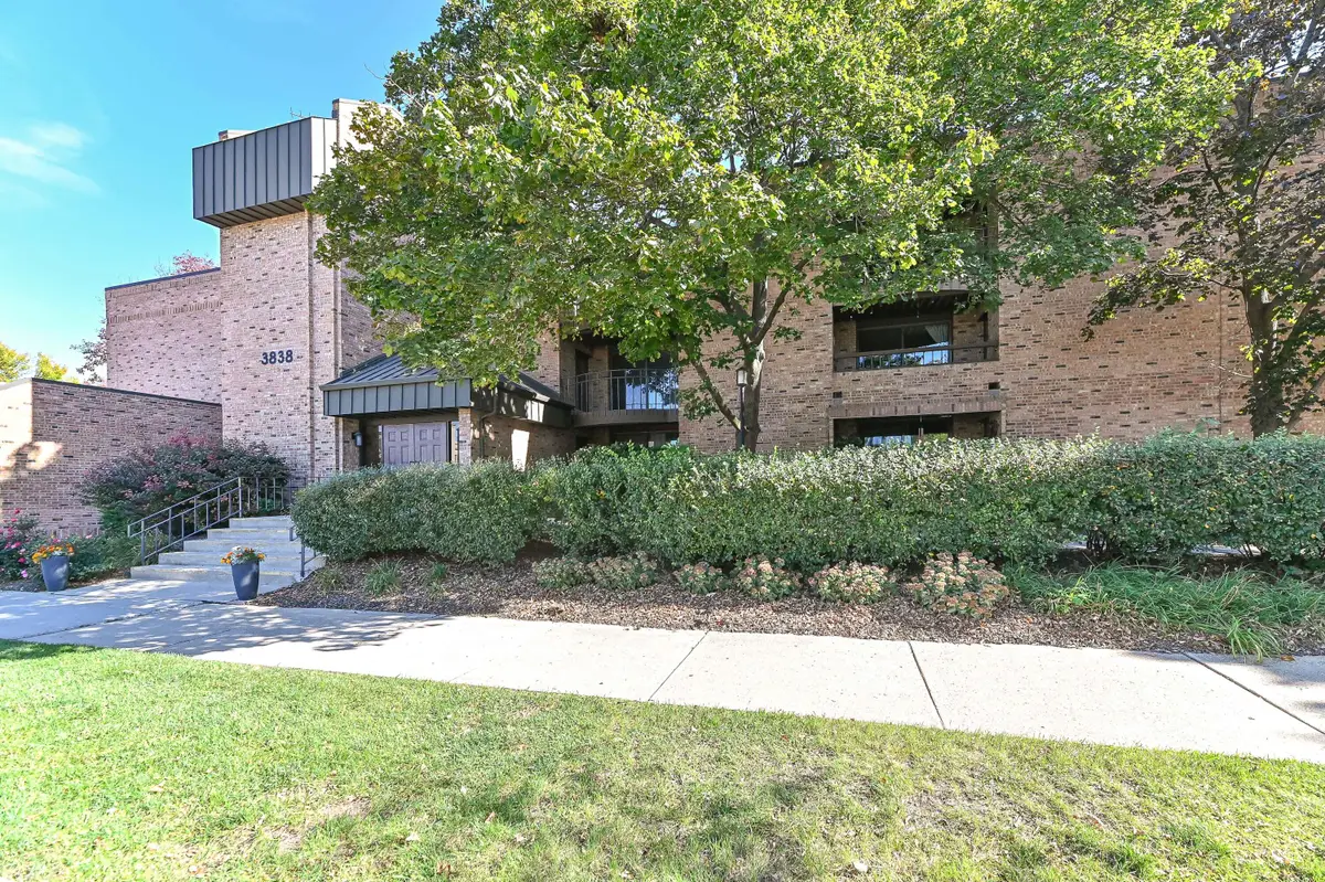 3838 N Oakland Ave, Shorewood, WI 53211 - #1