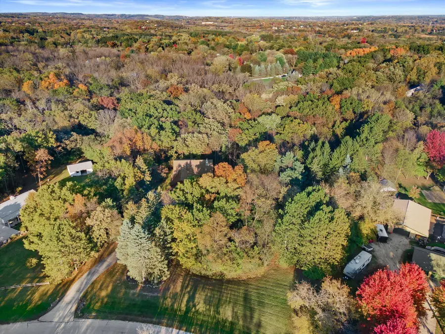 W320S4044 Sadie Ln, Genesee, WI 53189 - #3