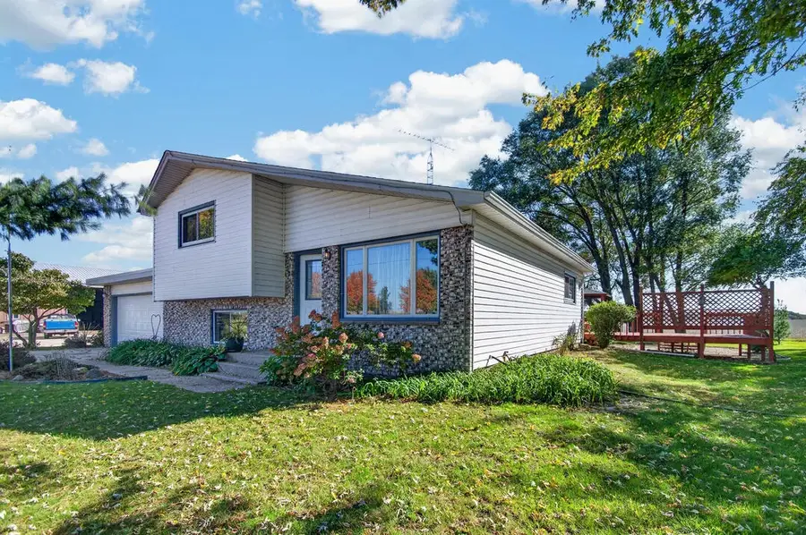 29611 31st St, Salem, WI 53105 - #2