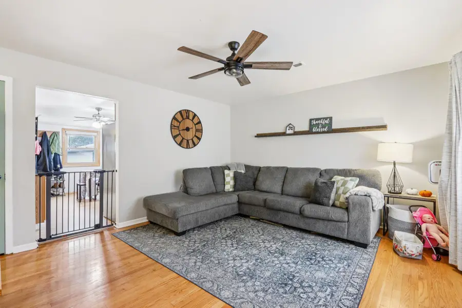 8034 W Waterford Ave, Milwaukee, WI 53220 - #2