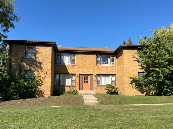 2028 W Van Beck Way, Milwaukee, WI 53221
