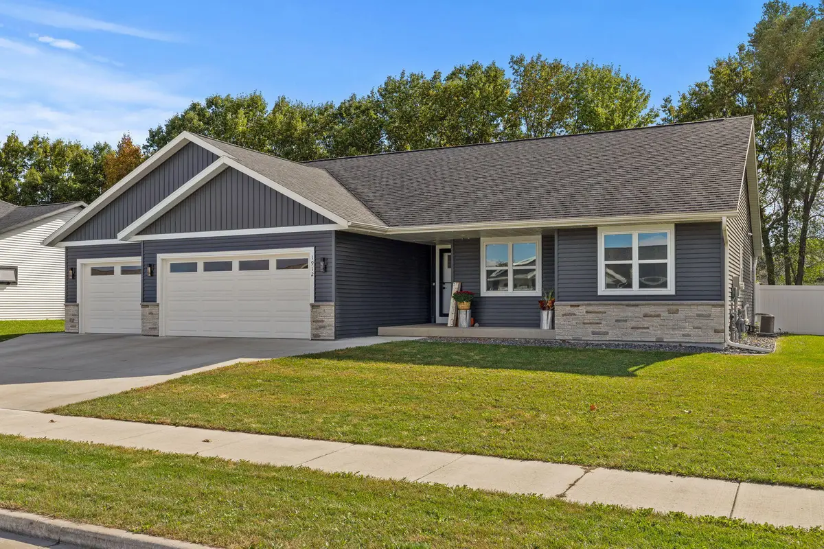 1912 Brooklyn Pl, Holmen, WI 54636 - #1