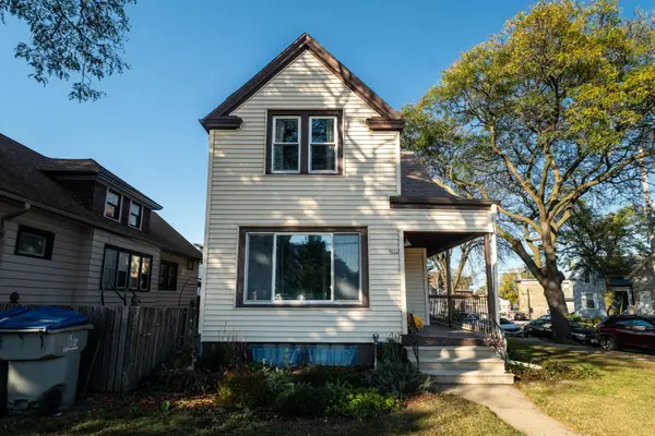 832 E Russell Ave, Milwaukee, WI 53207
