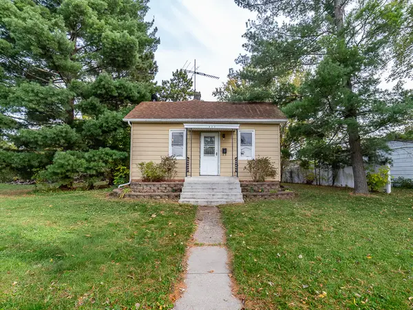422 Washington St, Portage, WI 53901