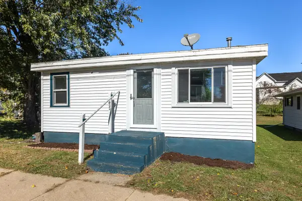 422 E Lacrosse St, Tomah, WI 54660