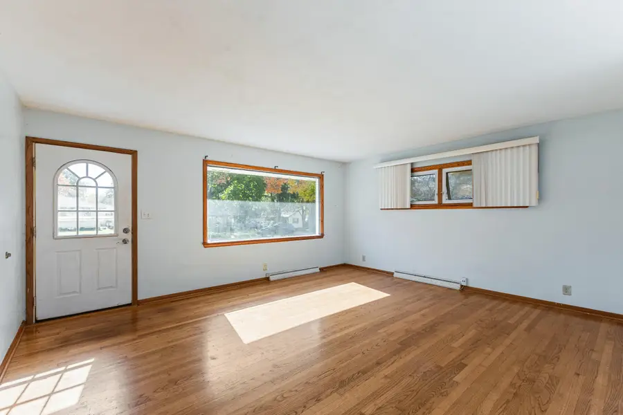 4436 W Dunwood Rd, Brown Deer, WI 53223 - #3
