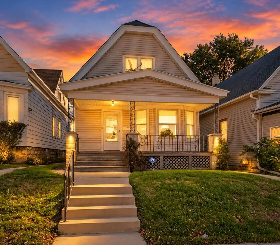 1562 S 31st St, Milwaukee, WI 53215 - #1