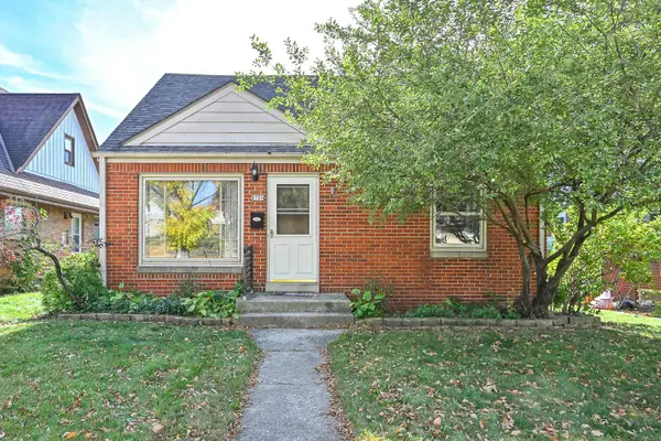 8709 W Elmore Ave, Milwaukee, WI 53222