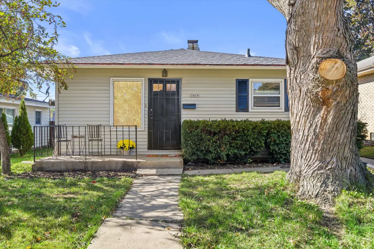 3809 N 79th St, Milwaukee, WI 53222 - #1