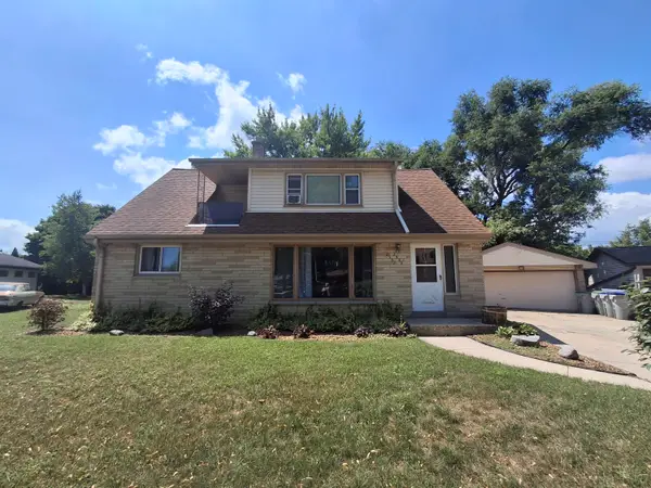 2537 W Bridge St, Milwaukee, WI 53221