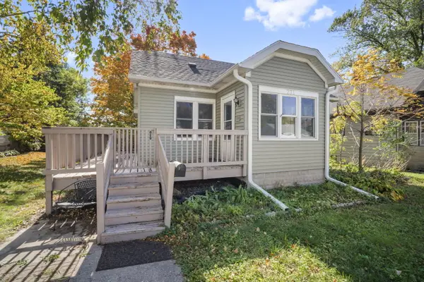 231 Edgewood Ln, West Bend, WI 53095
