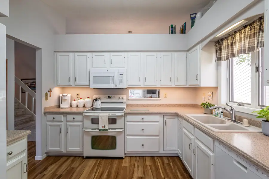 430 Gillette St, La Crosse, WI 54603 - #2