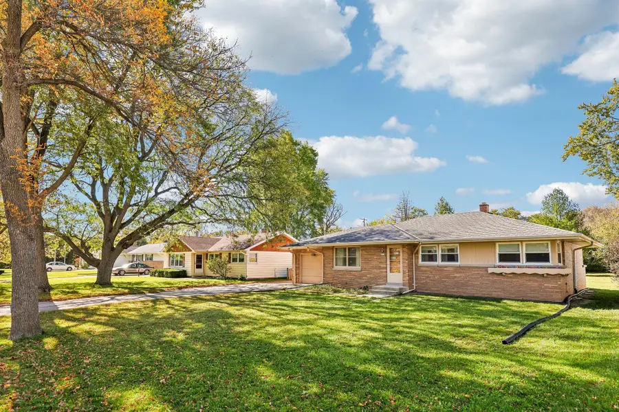 4527 N 100th St, Wauwatosa, WI 53225 - #3