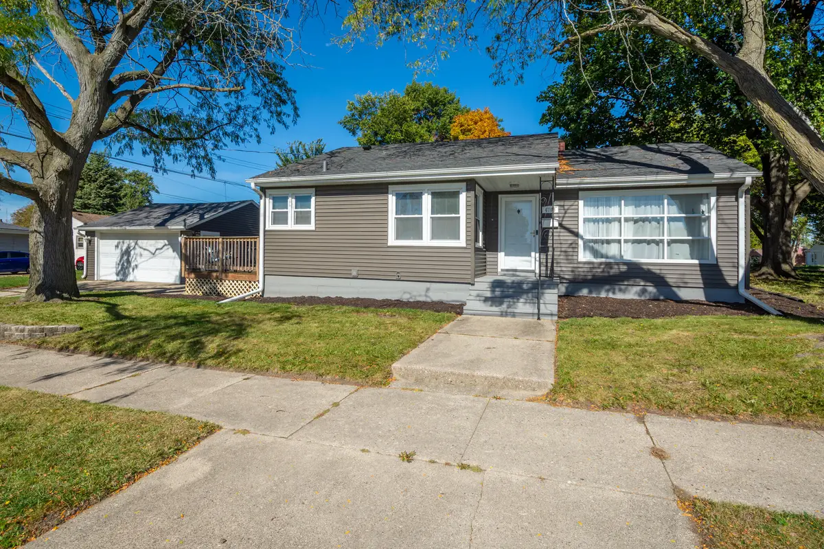 4706 65th St, Kenosha, WI 53142 - #1
