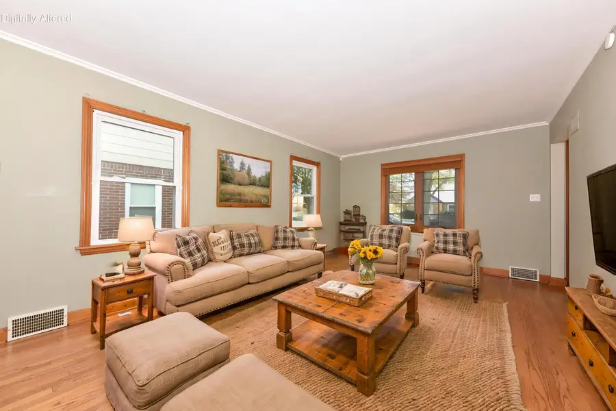3040 N 80th St, Milwaukee, WI 53222 - #3