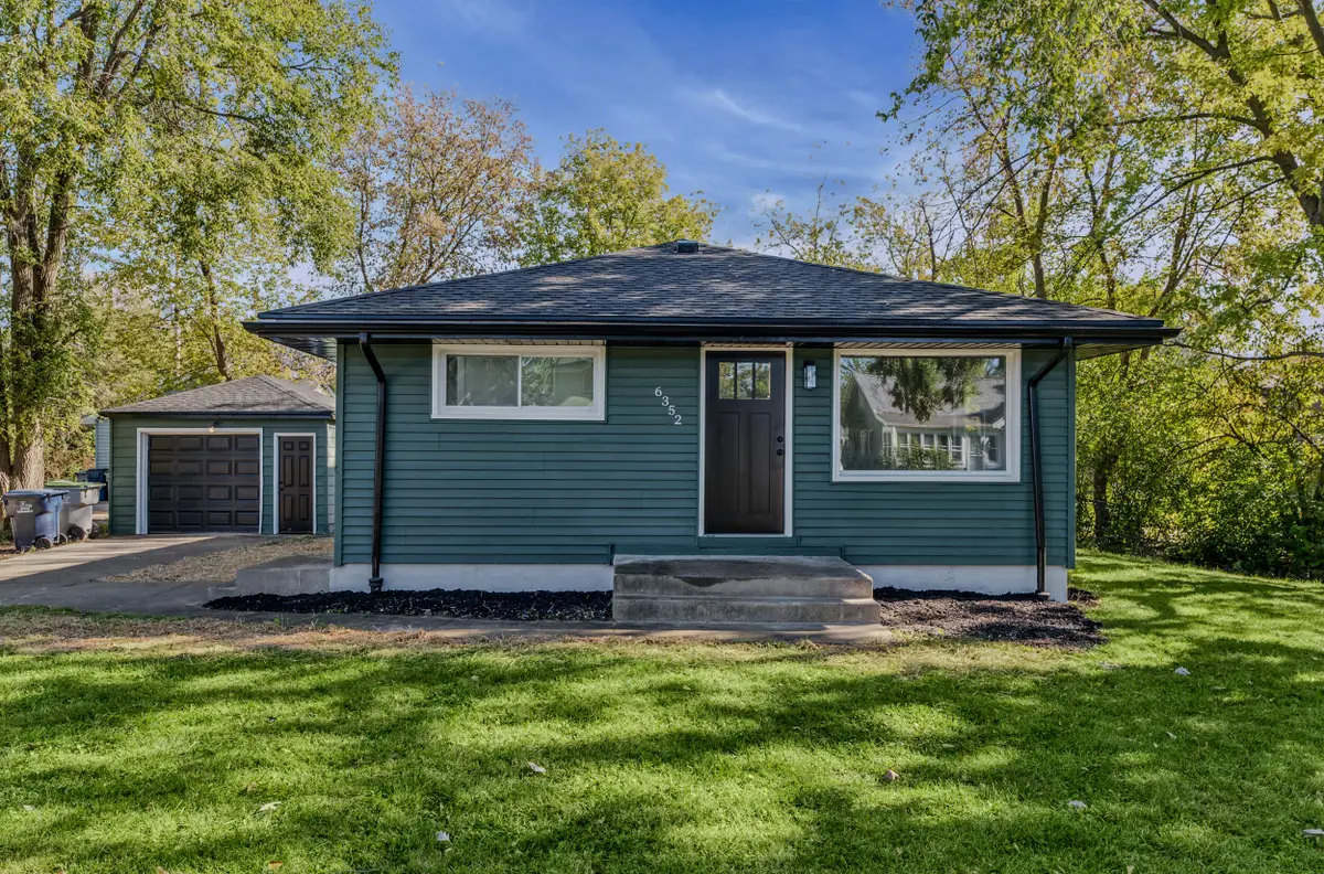 6352 N 101st St, Milwaukee, WI 53225 - #1