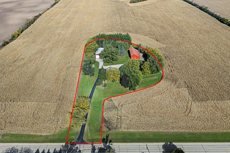 18828 Plank Rd, Yorkville, WI 53182 - #3