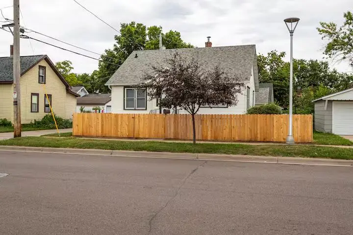 621 Farnam St, La Crosse, WI 54601 - #3