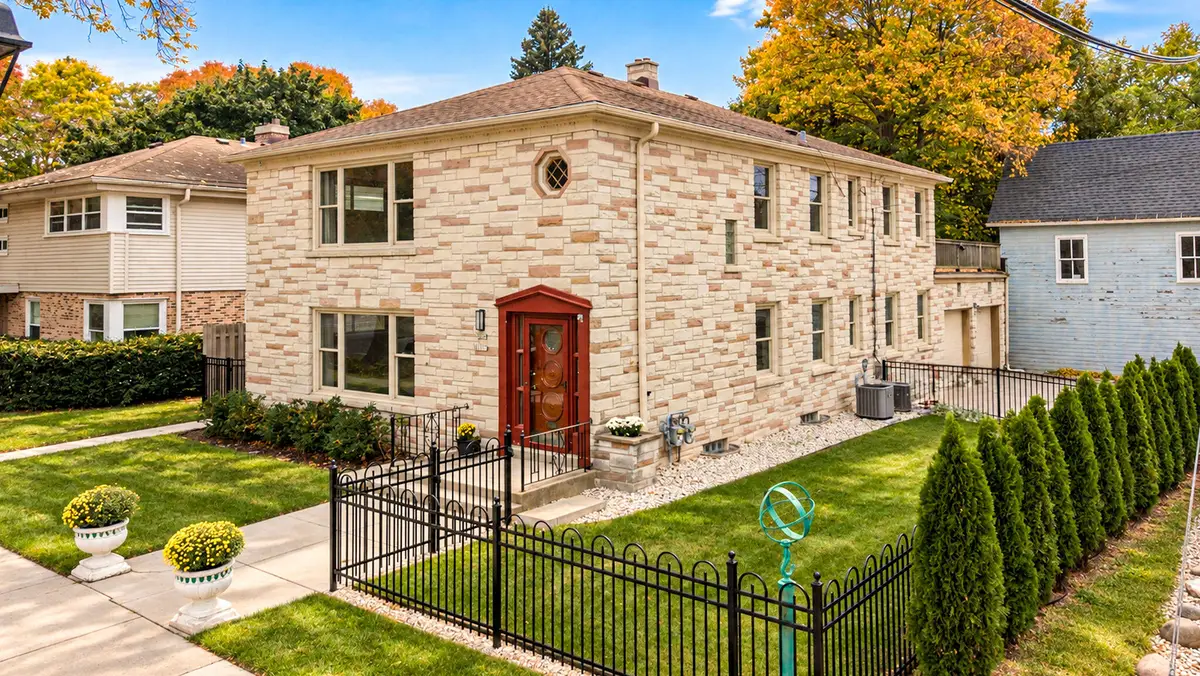 3507 N Downer Ave, Shorewood, WI 53211 - #1