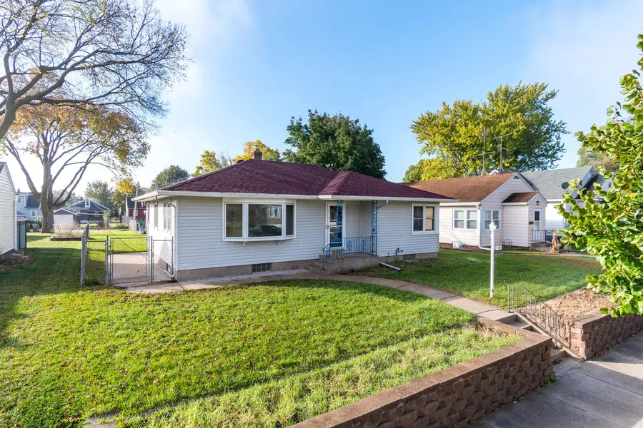 2148 Mississippi St, La Crosse, WI 54601 - #2