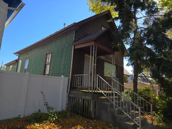 1324 S 24th St, Milwaukee, WI 53204