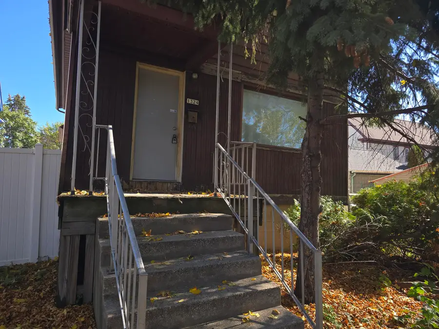 1324 S 24th St, Milwaukee, WI 53204 - #2