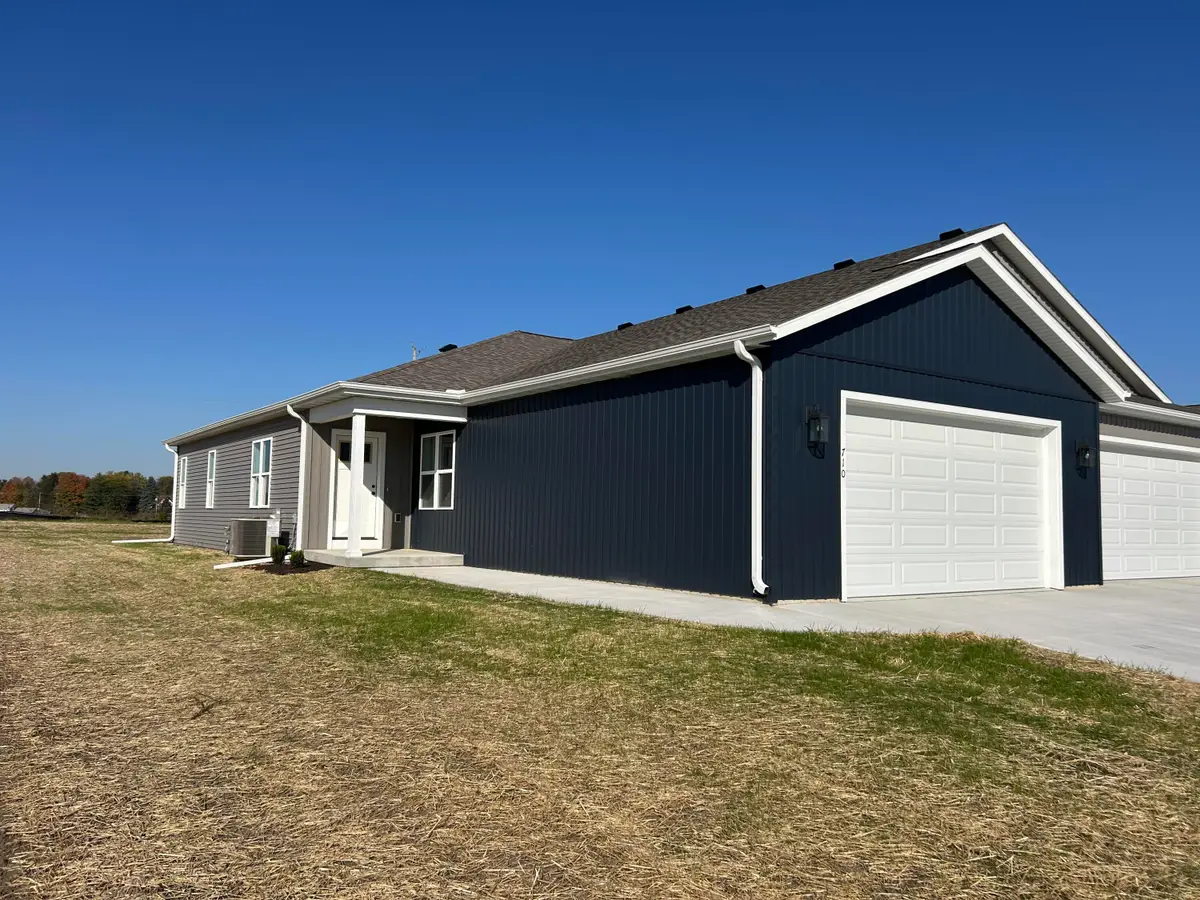 710 Johnson St, Watertown, WI 53094 - #1