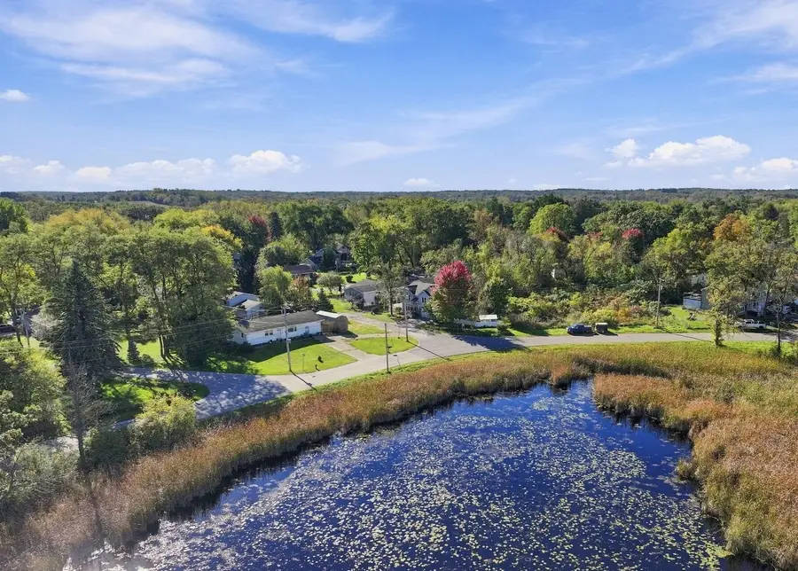 N1180 S Lake Shore Dr, Bloomfield, WI 53128 - #2