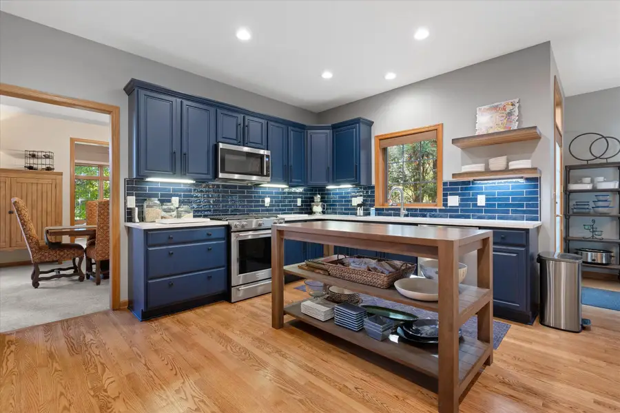 10548 Hidden Creek Dr, Mequon, WI 53092 - #3