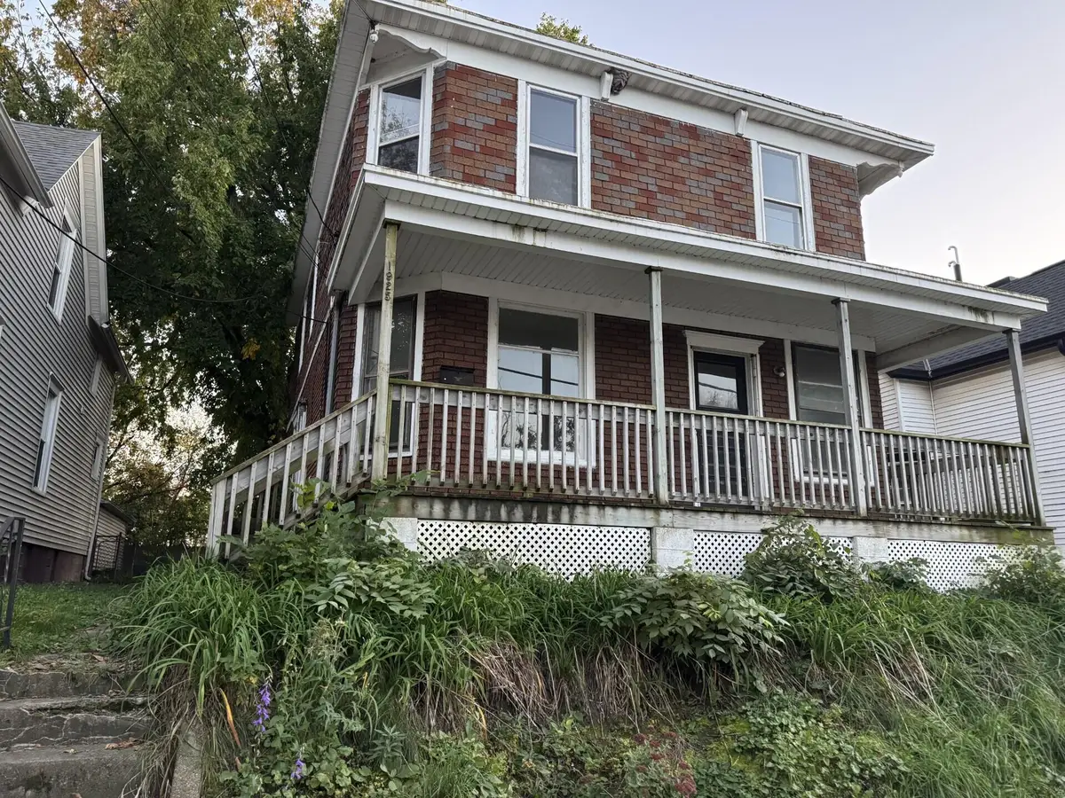 1925 Prospect St, Racine, WI 53404 - #1